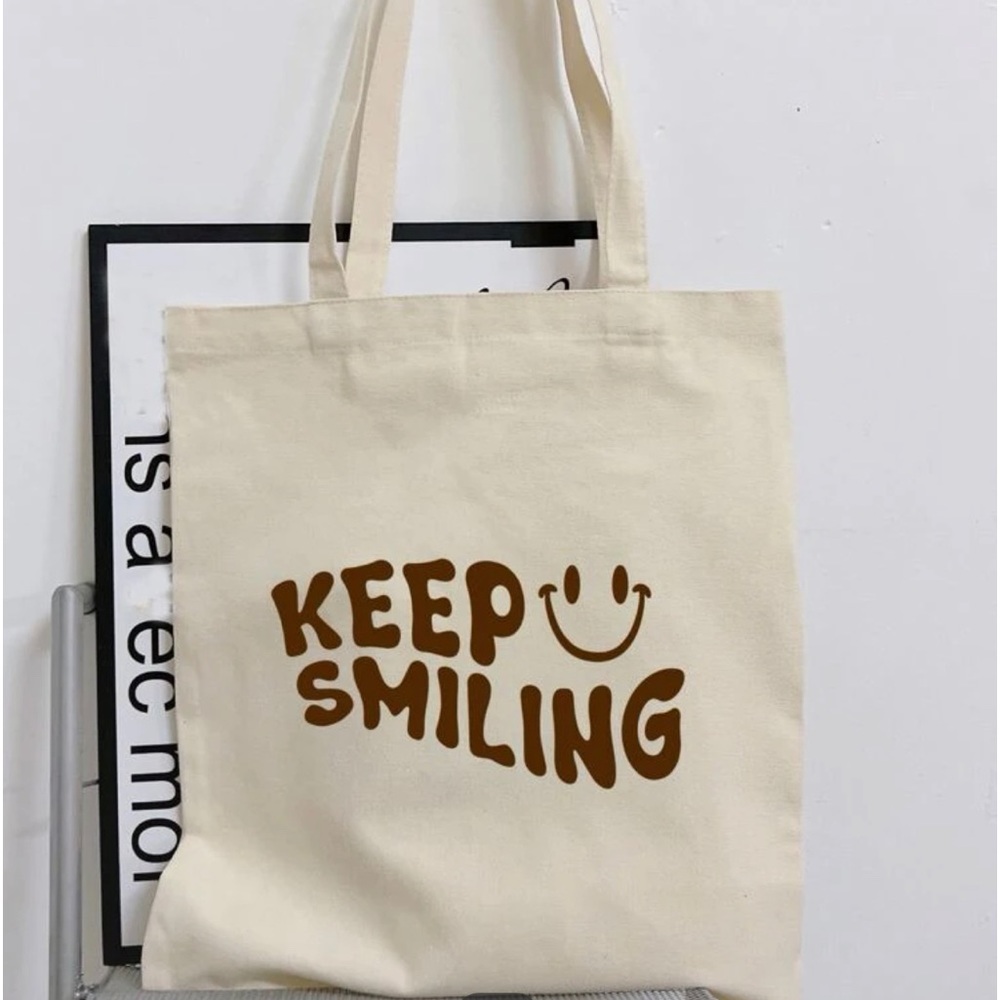 Graphic Shopper Bag “Keep Smiling”